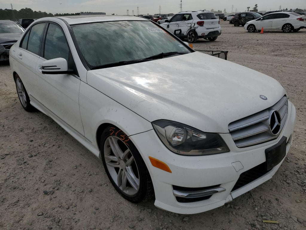 2013 MERCEDES-BENZ C 250 - WDDGF4HB5DA797264
