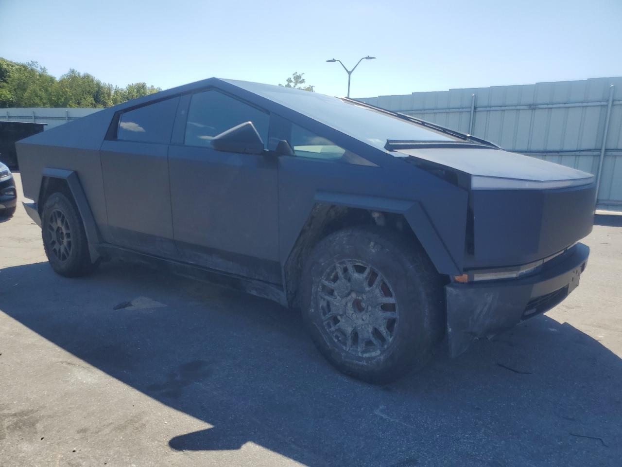 2024 TESLA CYBERTRUCK - 7G2CEHEEXRA017141