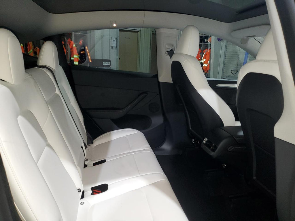 2024 TESLA MODEL Y - 7SAYGDEF8RA323746