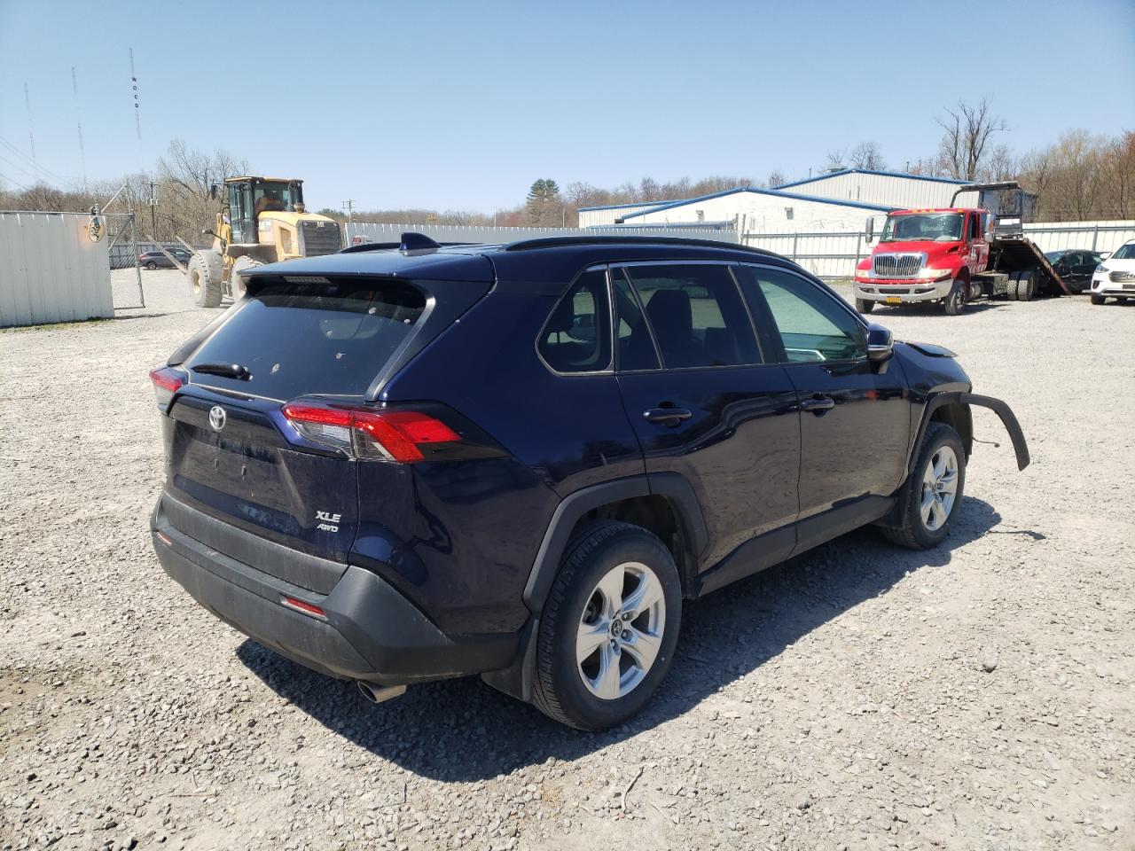 2021 TOYOTA RAV4 XLE - 2T3P1RFV2MW165908