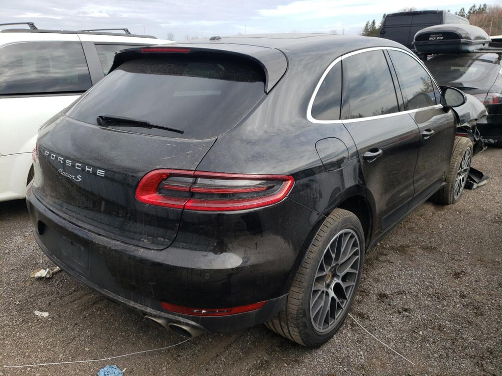 2018 PORSCHE MACAN S - WP1AB2A53JLB39638