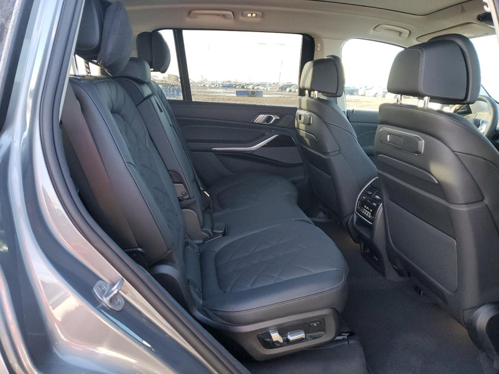 2024 BMW X7 XDRIVE4 - 5UX23EM02R9V06458