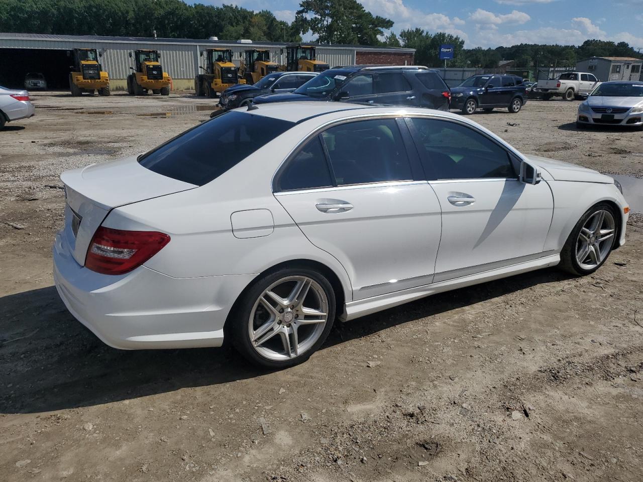 2013 MERCEDES-BENZ C 250 - WDDGF4HB3DF969746