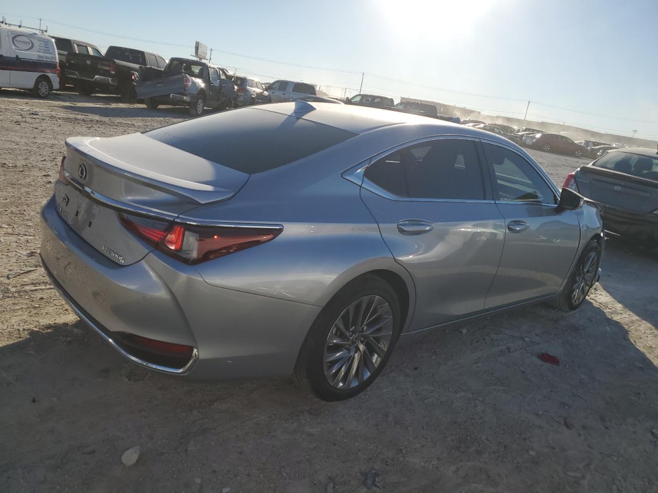 2024 LEXUS ES 300H BA - 58AEA1C1XRU052744