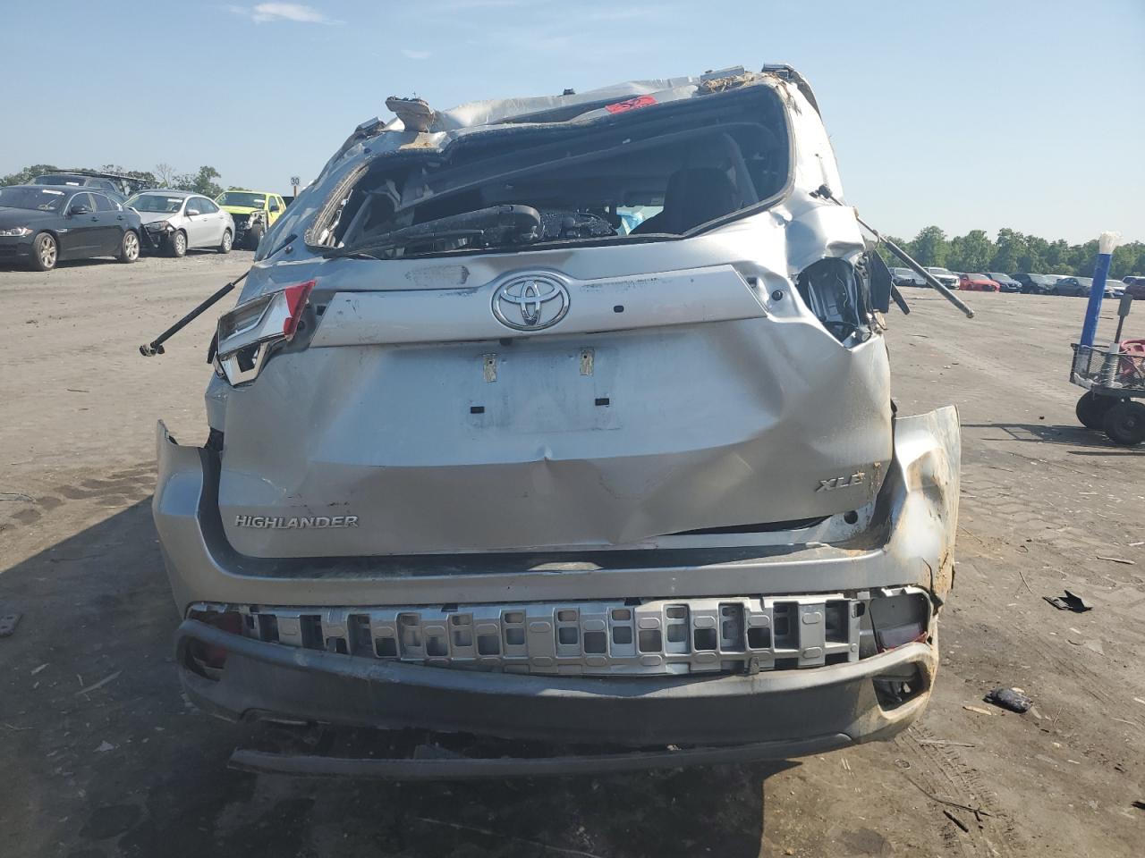 2019 TOYOTA HIGHLANDER - 5TDKZRFH8KS311868