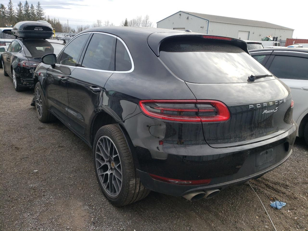2018 PORSCHE MACAN S - WP1AB2A53JLB39638