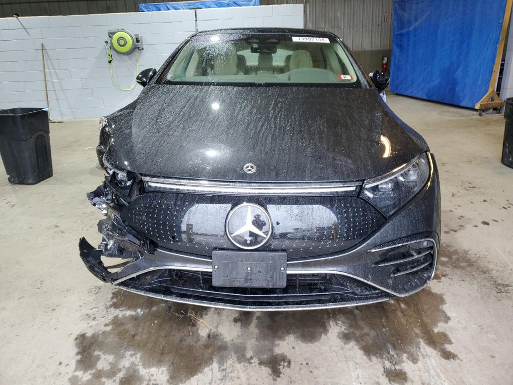 2022 MERCEDES-BENZ EQS SEDAN - W1KCG4EB8NA017680