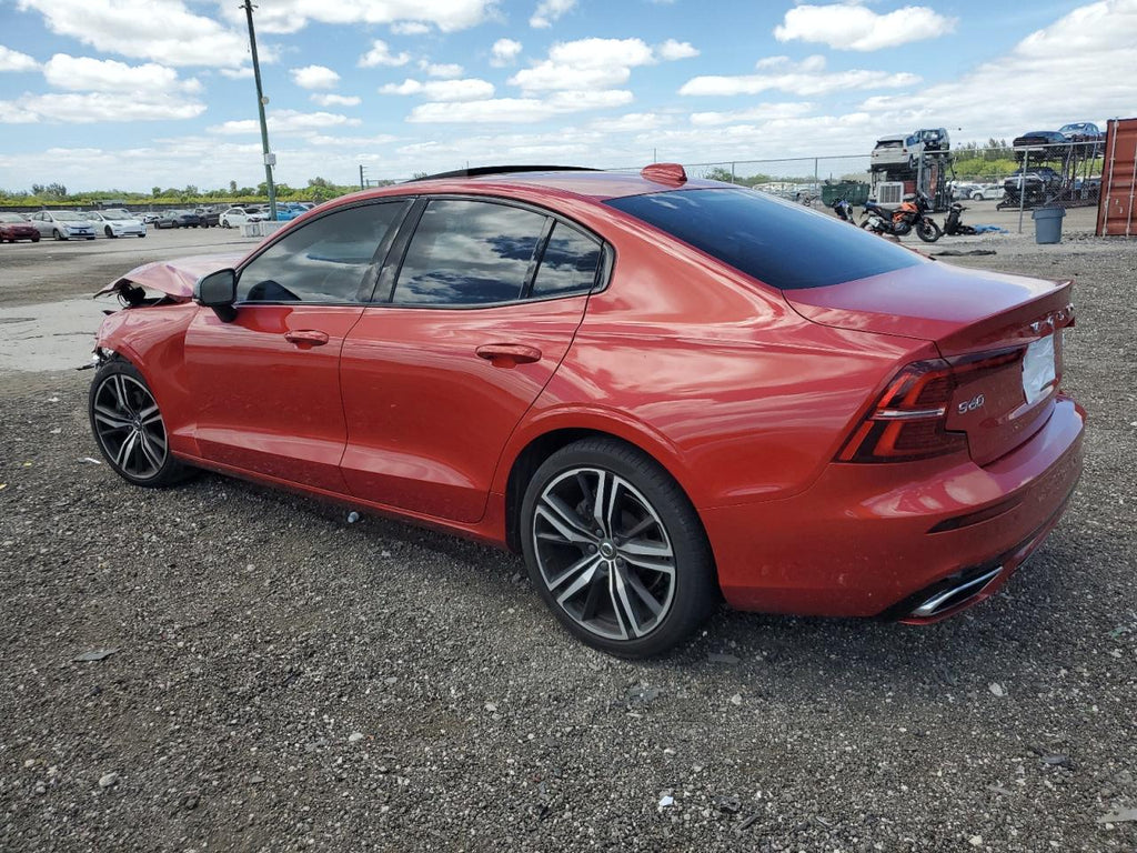 2021 VOLVO S60 T5 R-D - 7JR102FM8MG091284