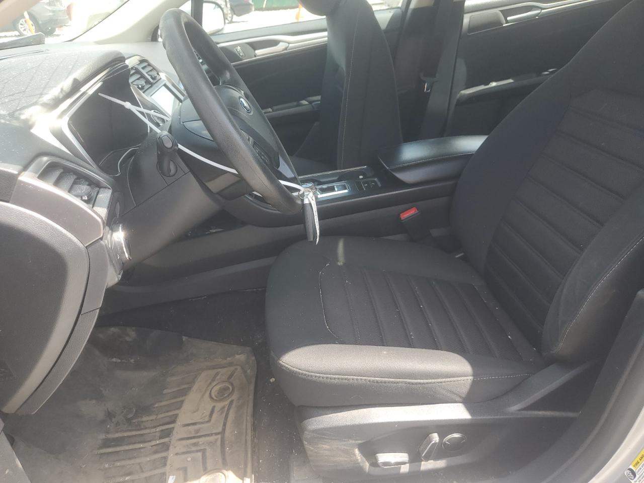 2020 FORD FUSION SE - 3FA6P0LU6LR198047