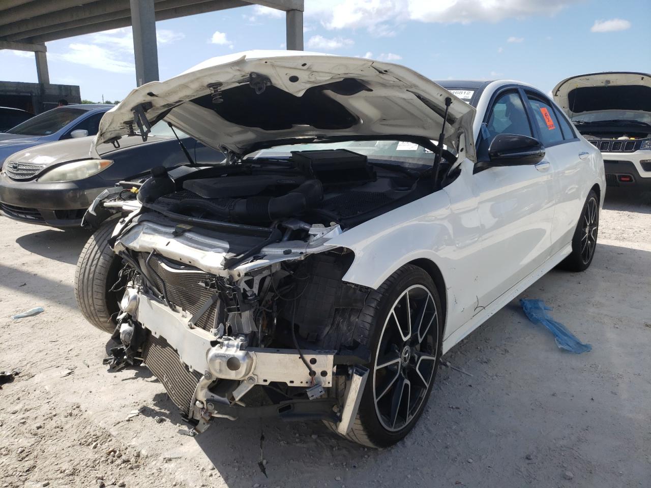 2019 MERCEDES-BENZ C 300 - 55SWF8DB7KU297080