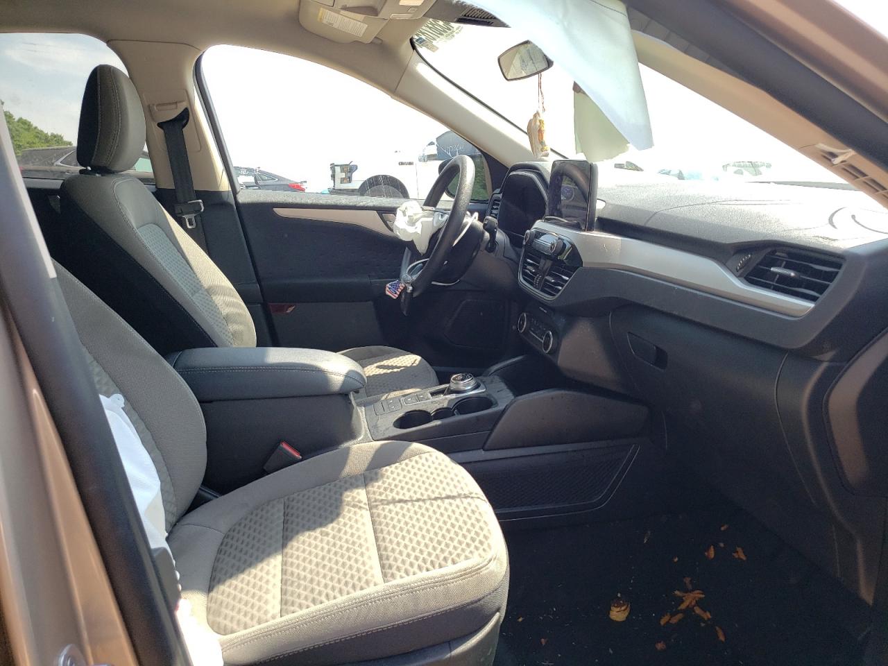 2020 FORD ESCAPE SE - 1FMCU0G69LUB21792