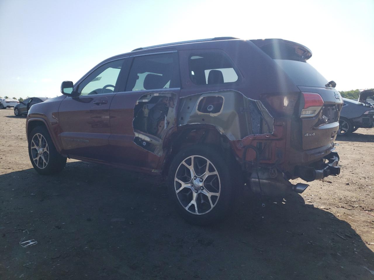 2018 JEEP GRAND CHER - 1C4RJFBG2JC112851