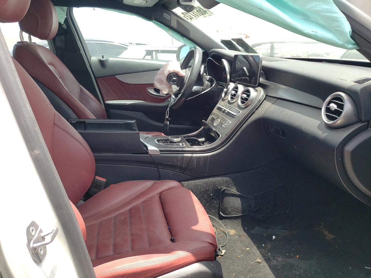2019 MERCEDES-BENZ C 300 - 55SWF8DB7KU297080