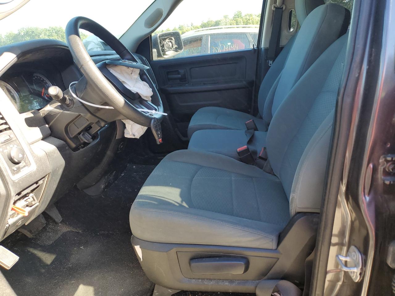 2016 RAM 1500 ST - 1C6RR7FT0GS402632