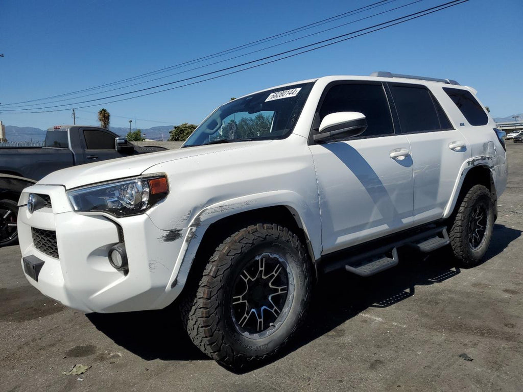 2018 TOYOTA 4RUNNER SR - JTEZU5JRXJ5186605