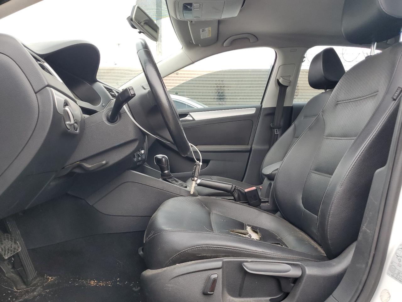 2013 VOLKSWAGEN JETTA SE - 3VWDP7AJ4DM416579