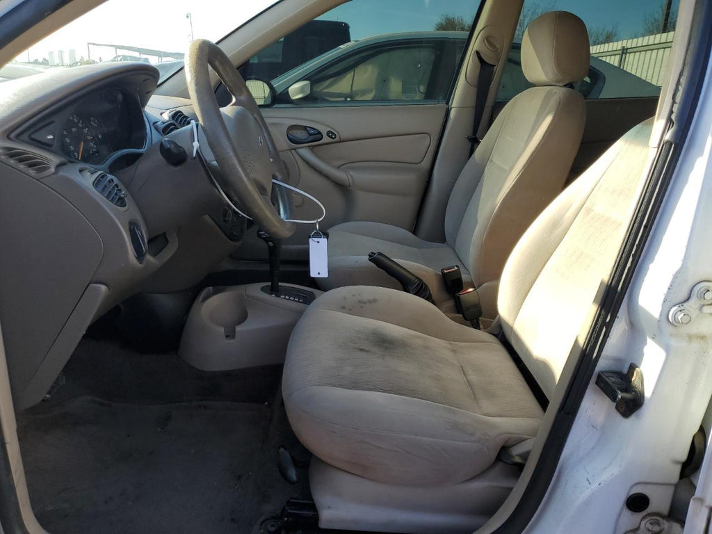 2000 FORD FOCUS SE - 1FAFP36P8YW393594