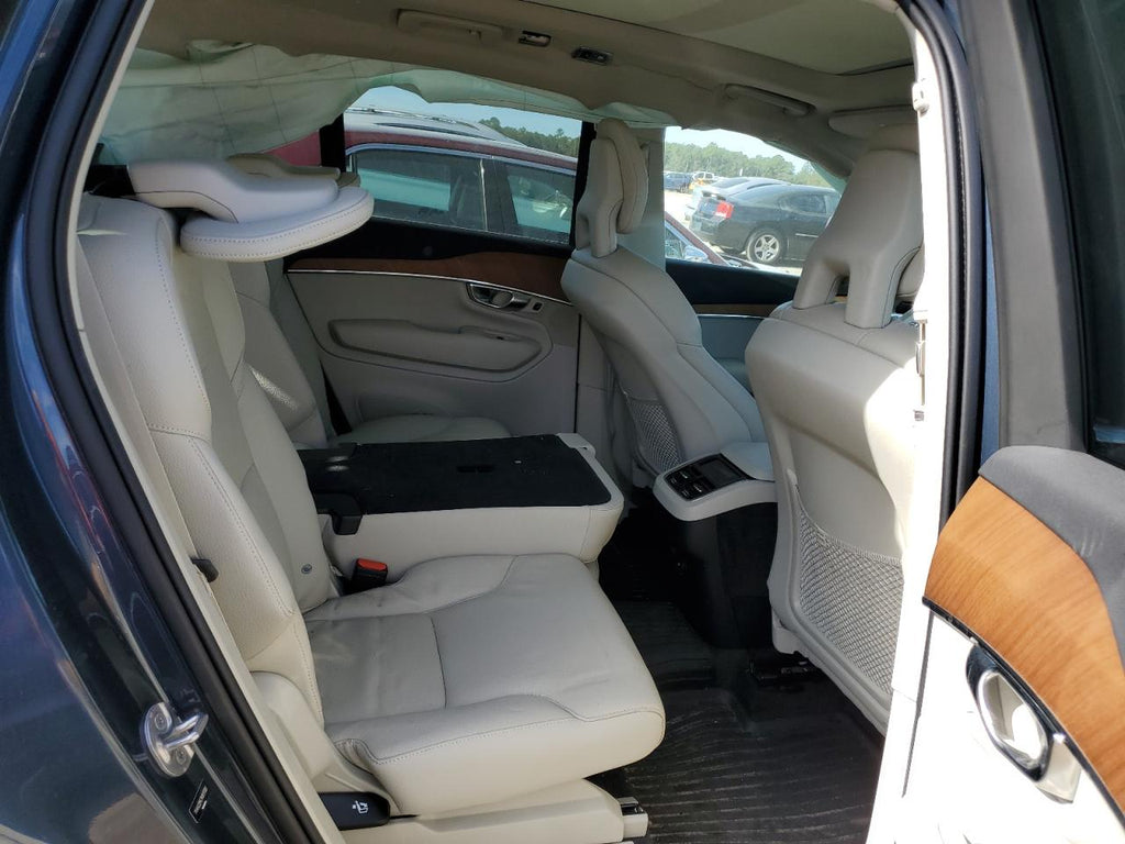2022 VOLVO XC90 T6 MO - YV4A22PK7N1817000