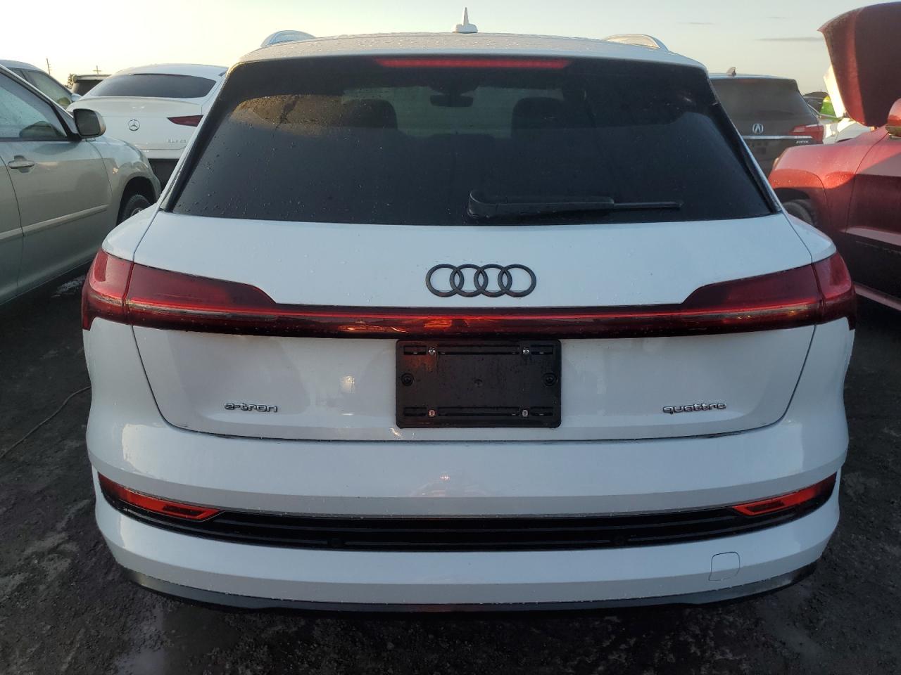 2022 AUDI E-TRON PRE - WA1LAAGE2NB012576