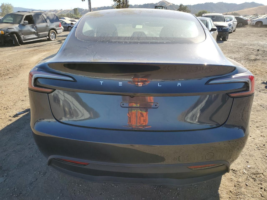 2024 TESLA MODEL 3 - 5YJ3E1EA8RF743638