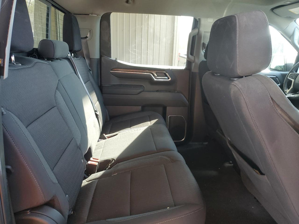 2022 CHEVROLET SILVERADO - 1GCUDEED6NZ529857