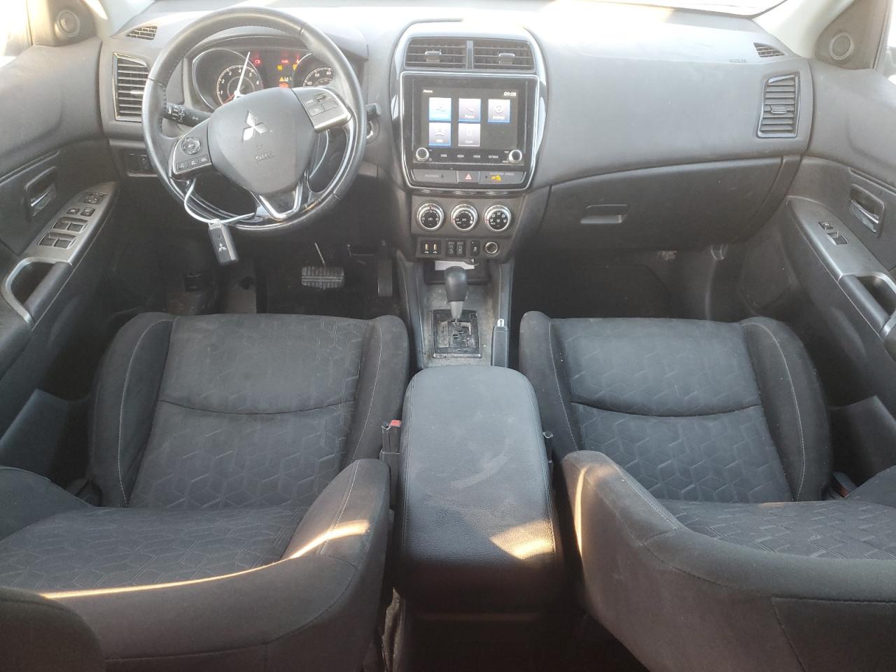 2021 MITSUBISHI OUTLANDER - JA4ARUAU3MU018732