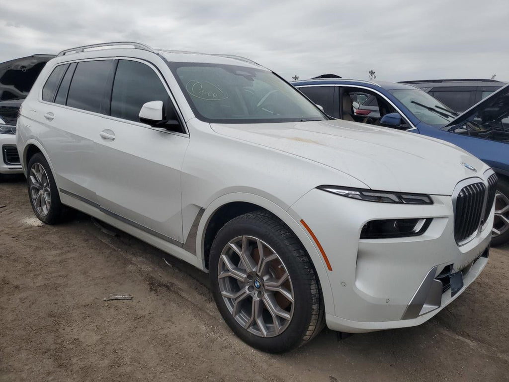 2025 BMW X7 XDRIVE4 - 5UX23EM04S9W86032