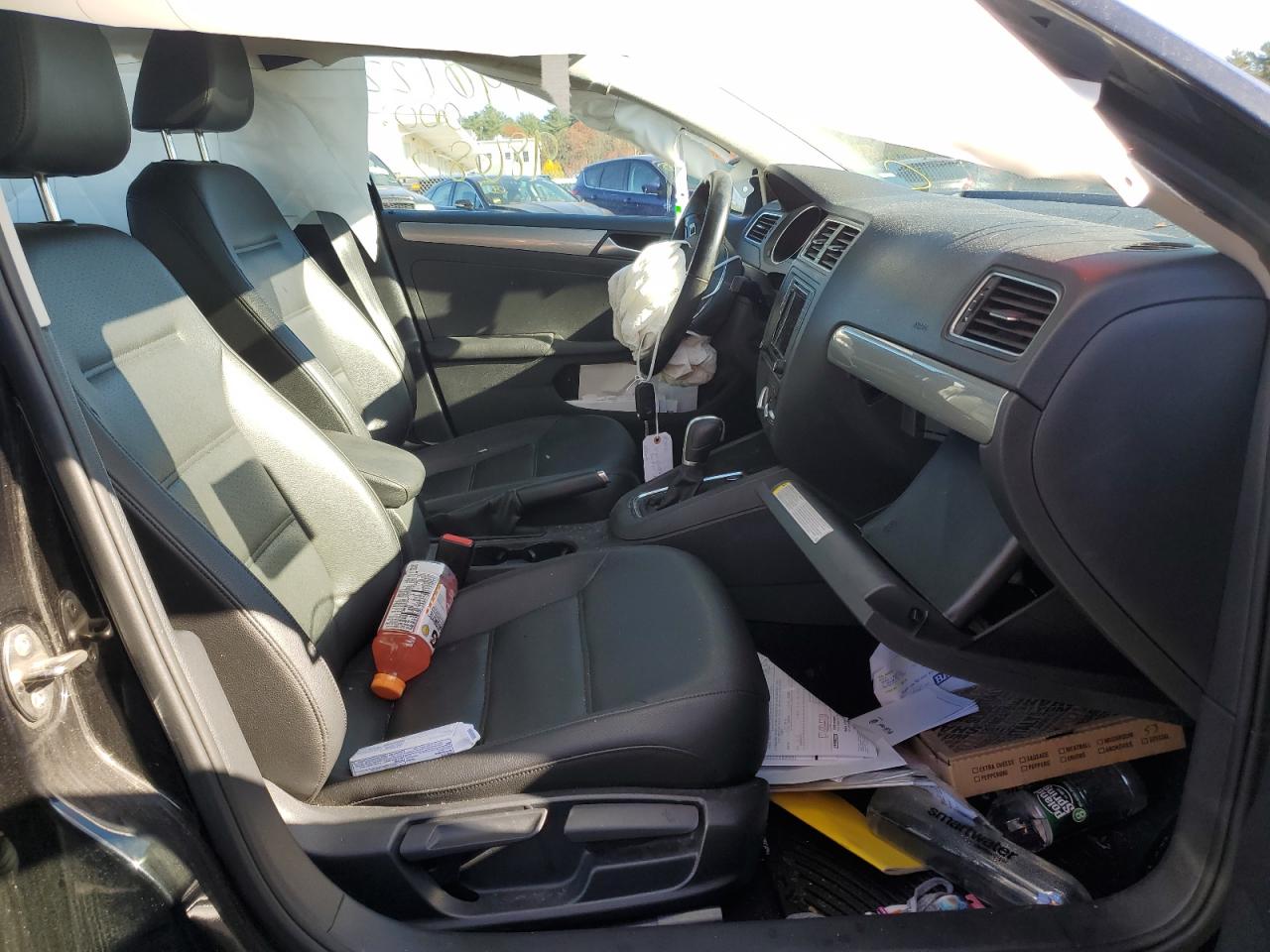 2017 VOLKSWAGEN JETTA SE - 3VWDB7AJ1HM374019