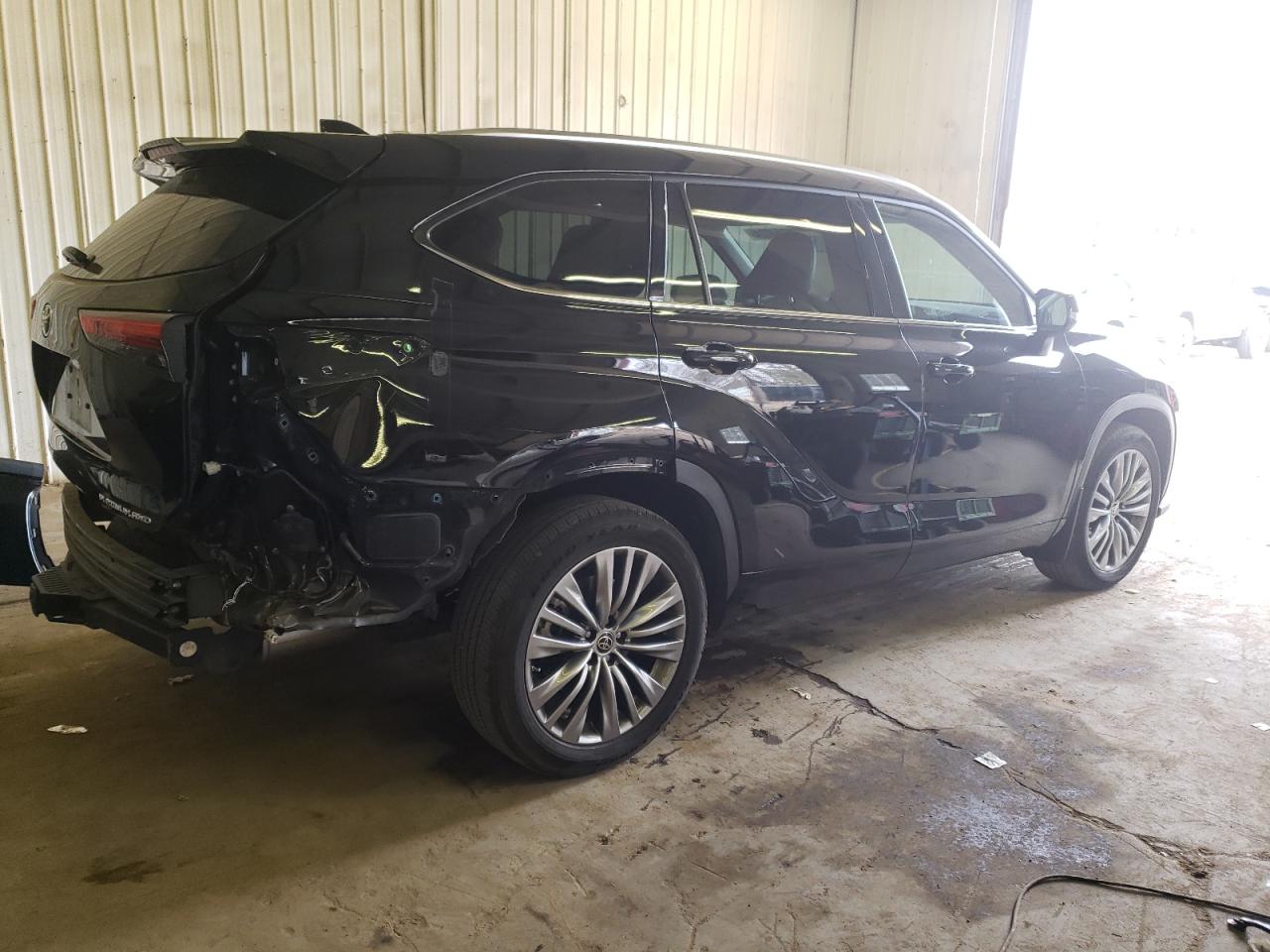 2022 TOYOTA HIGHLANDER - 5TDFZRBH5NS179941