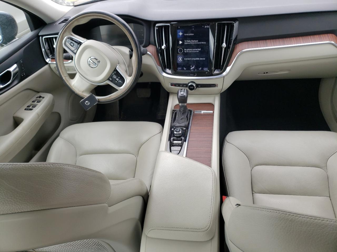 2019 VOLVO S60 T5 MOM - 7JR102FK4KG012530