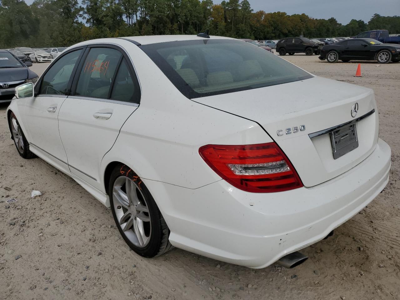 2013 MERCEDES-BENZ C 250 - WDDGF4HB5DA797264