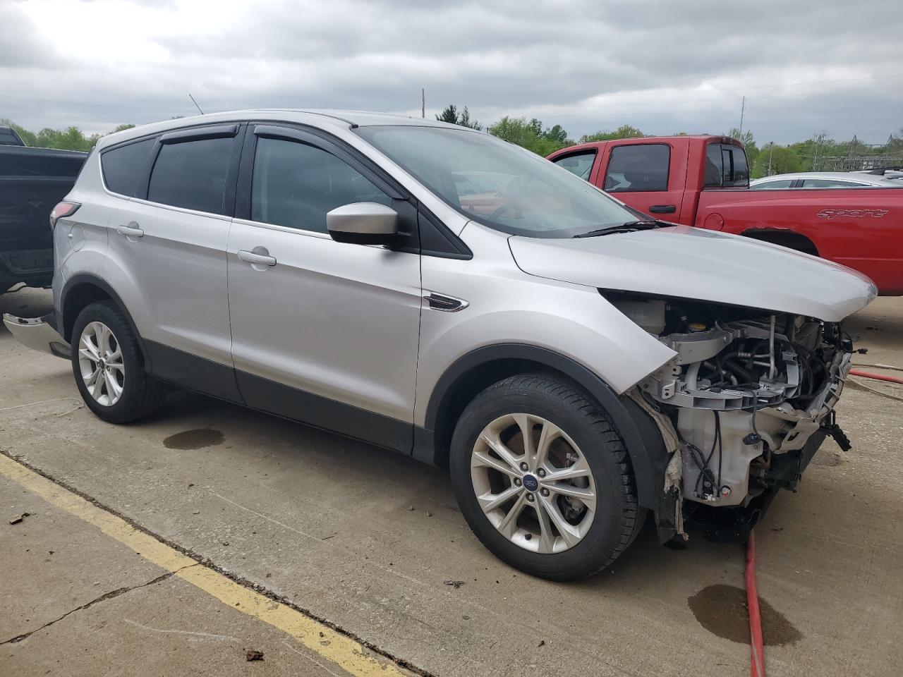 2017 FORD ESCAPE SE - 1FMCU9GD8HUB00605