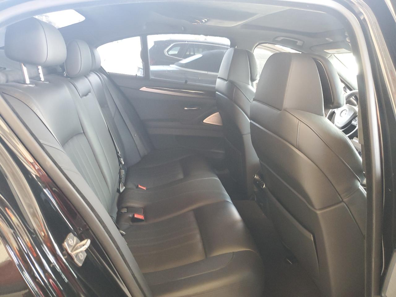 2013 BMW M5 - WBSFV9C59DC772629