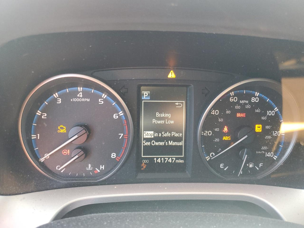 2017 TOYOTA RAV4 LE - JTMZFREV2HJ712854
