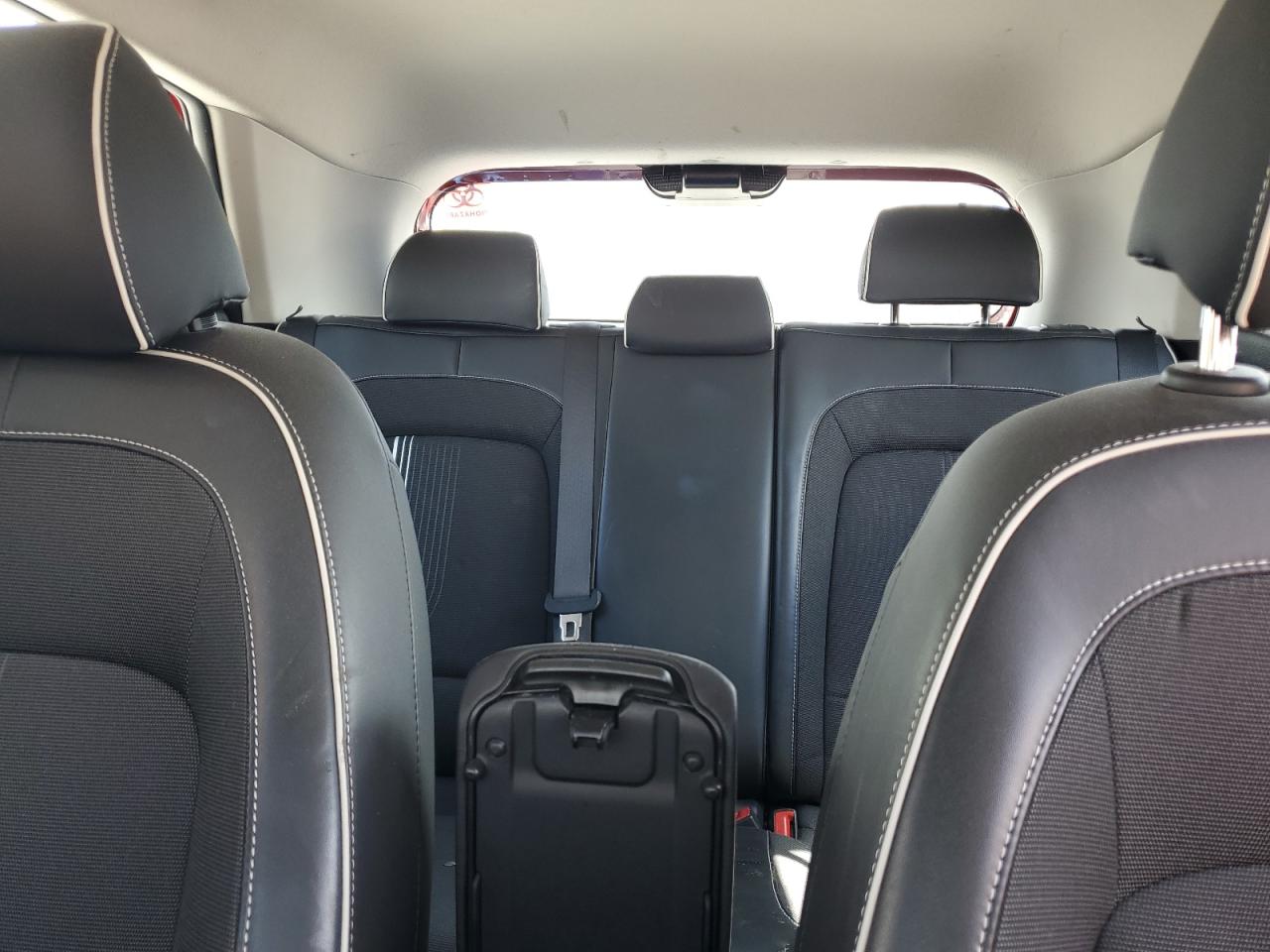 2022 HYUNDAI VENUE SEL - KMHRC8A32NU193141