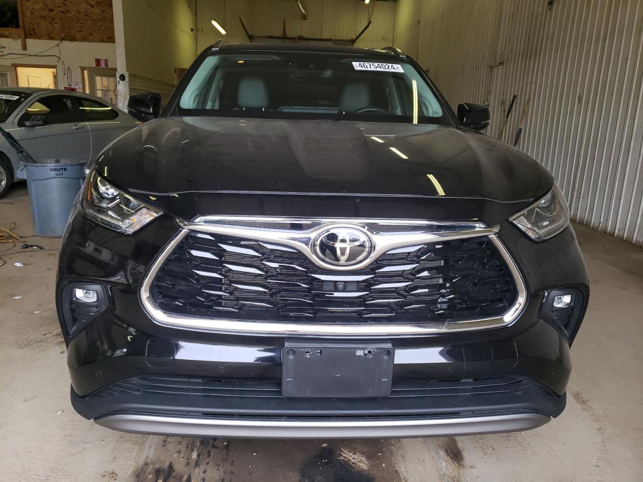 2022 TOYOTA HIGHLANDER - 5TDFZRBH5NS179941