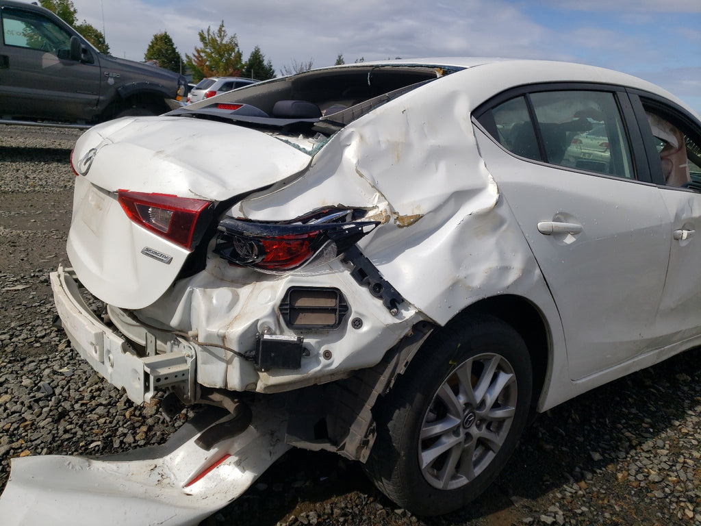 2016 MAZDA 3 SPORT - JM1BM1U74G1285851