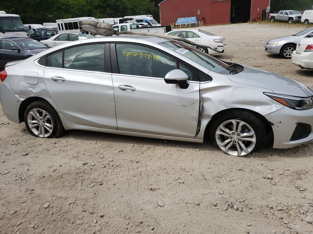 2019 CHEVROLET CRUZE LT - 1G1BE5SM6K7124400