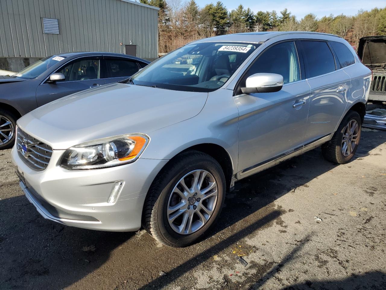 2015 VOLVO XC60 T5 PR - YV4612RK1F2726726