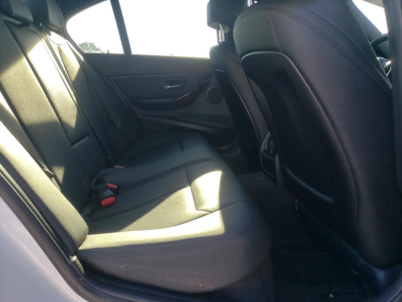 2017 BMW 320 I - WBA8E1G35HNU15904