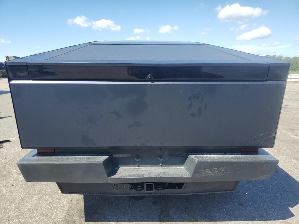 2024 TESLA CYBERTRUCK - 7G2CEHEEXRA017141