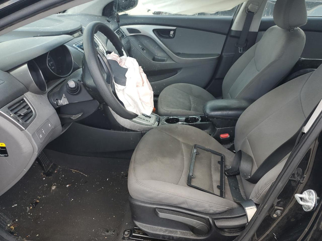 2012 HYUNDAI ELANTRA GL - 5NPDH4AE8CH071434