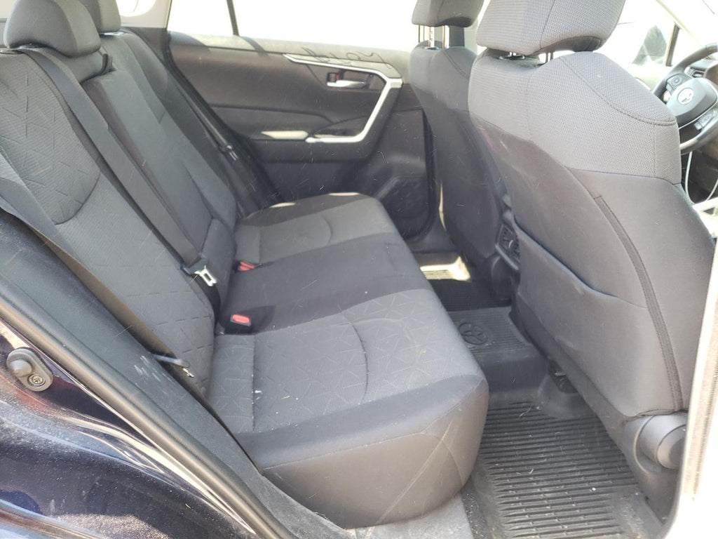 2021 TOYOTA RAV4 XLE - 2T3P1RFV2MW165908