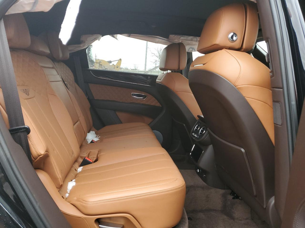 2021 BENTLEY BENTAYGA - SJAAM2ZV3MC039433