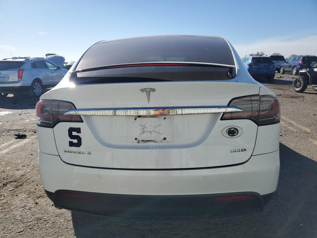 2018 TESLA MODEL X - 5YJXCDE22JF121901