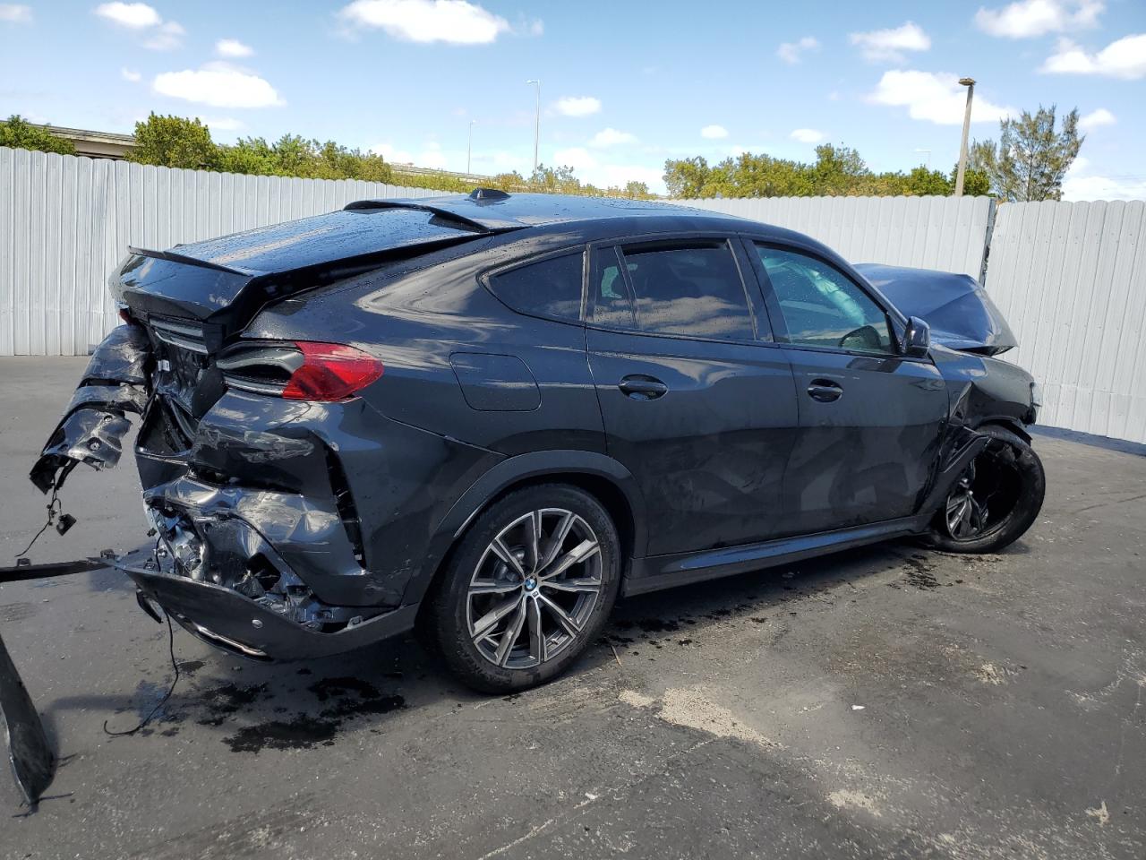2024 BMW X6 XDRIVE4 - 5UX33EX00R9T65356