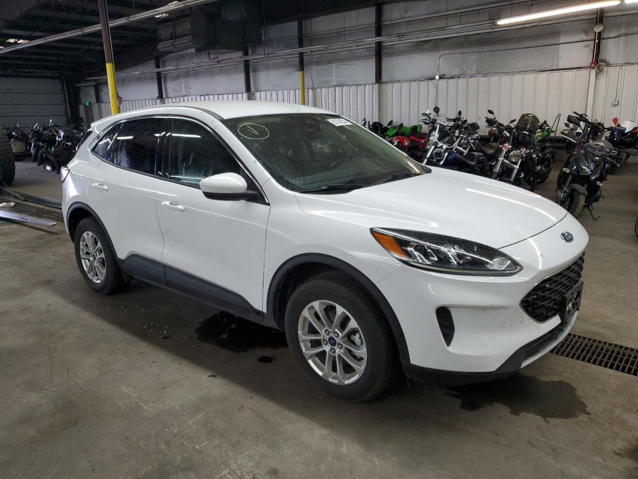 2020 FORD ESCAPE SE - 1FMCU9G63LUB82236