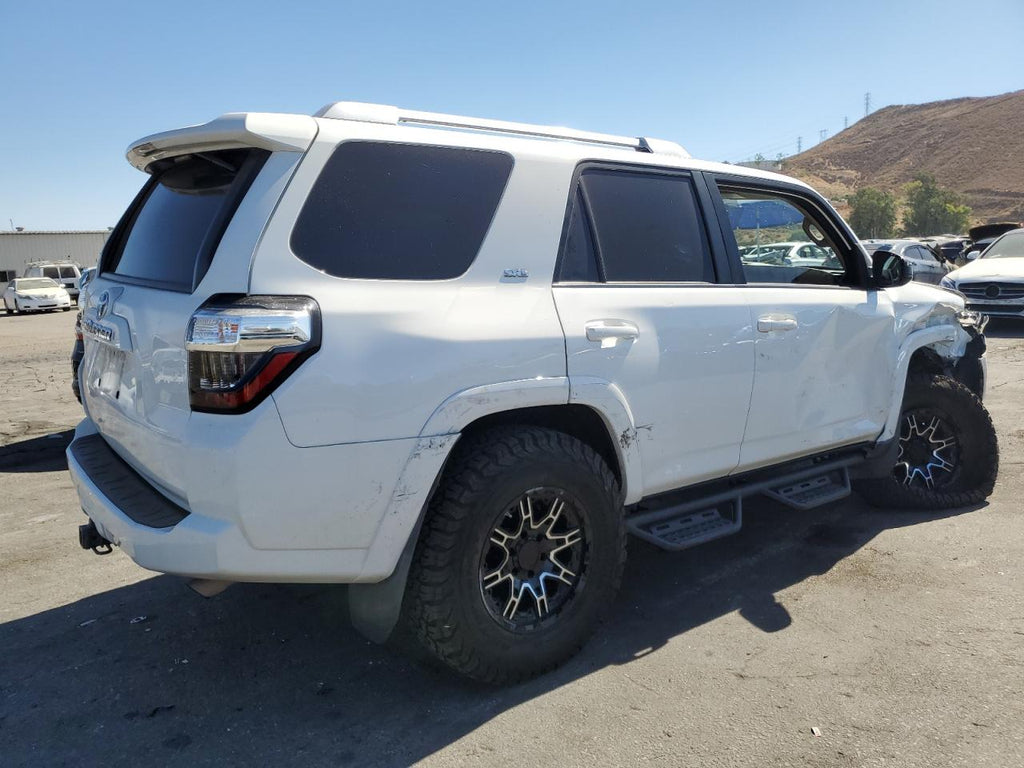 2018 TOYOTA 4RUNNER SR - JTEZU5JRXJ5186605